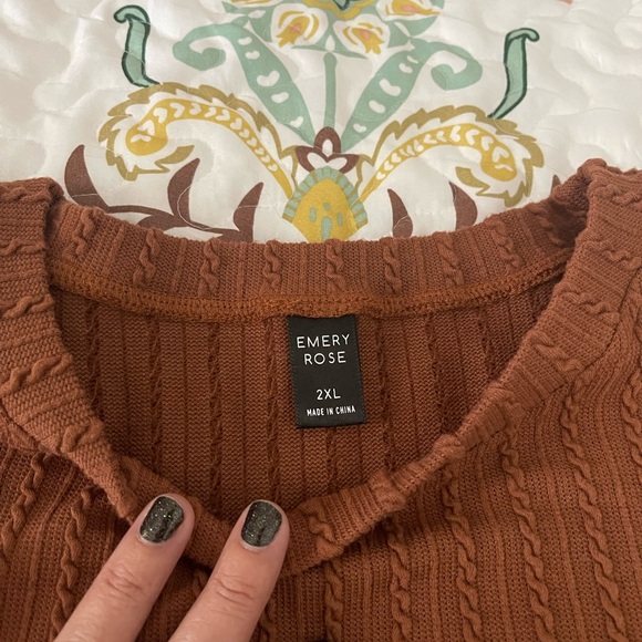 Brown blouse - Picture 6 of 7